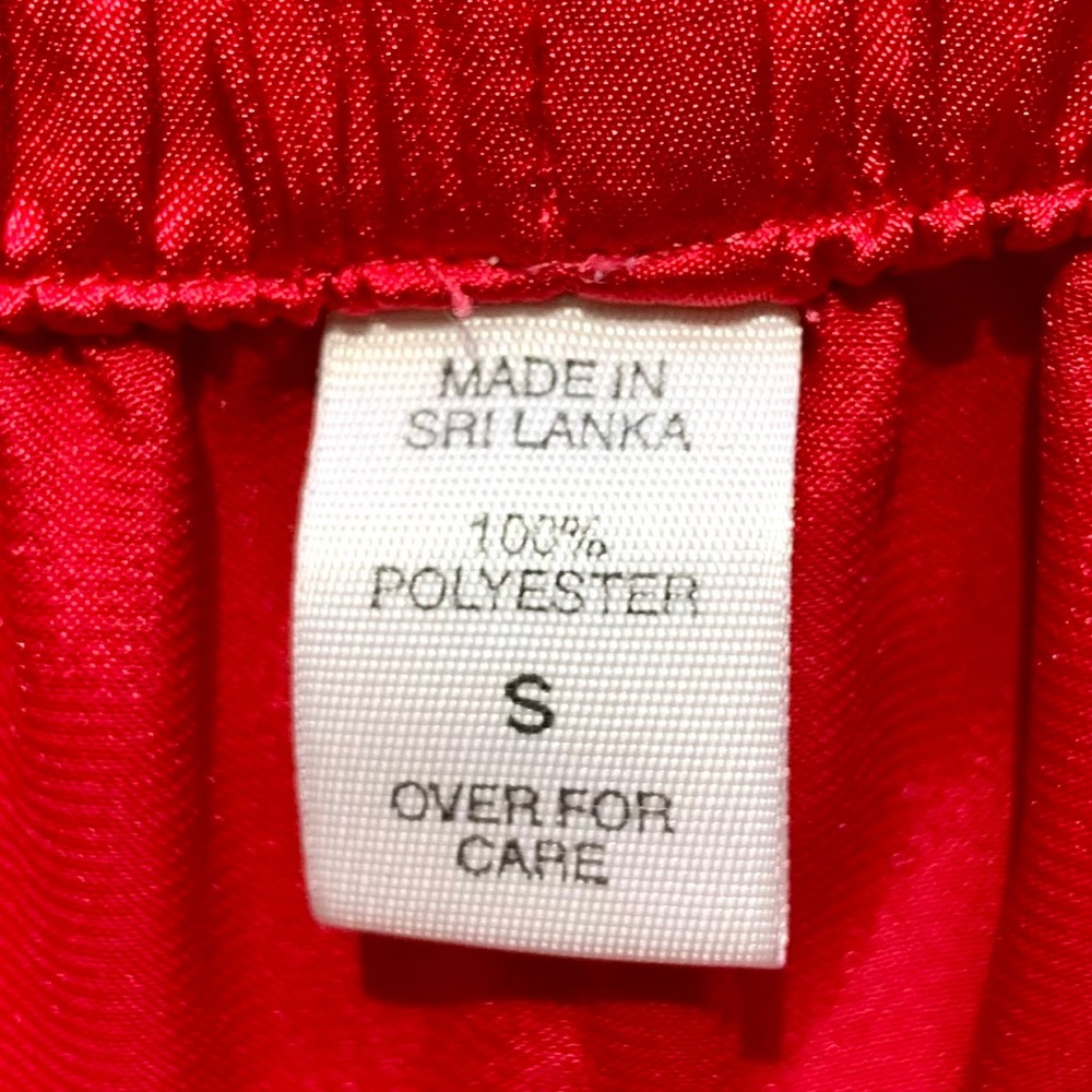 🌻Victoria's Secret Red Satin Pajama Set sz Small - Picture 13 of 14